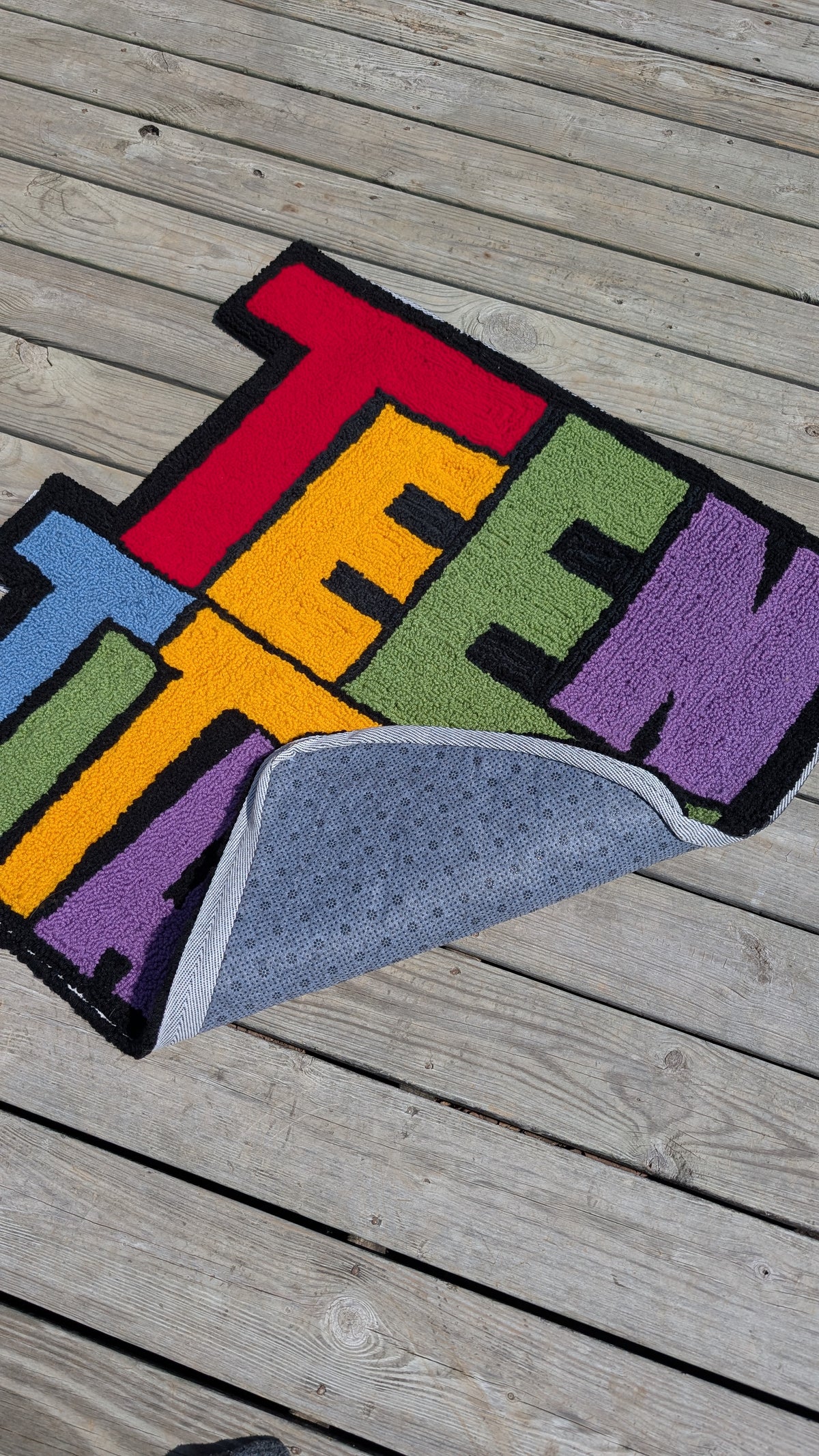 Teen Titans 3 x 3 Loop Pile Rug
